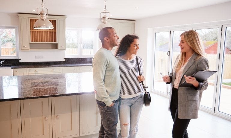 How a Buyer’s Agent Can Help You Beat the Property Market